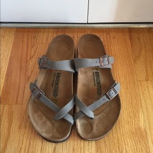 Birkenstock Mayari In color Stone